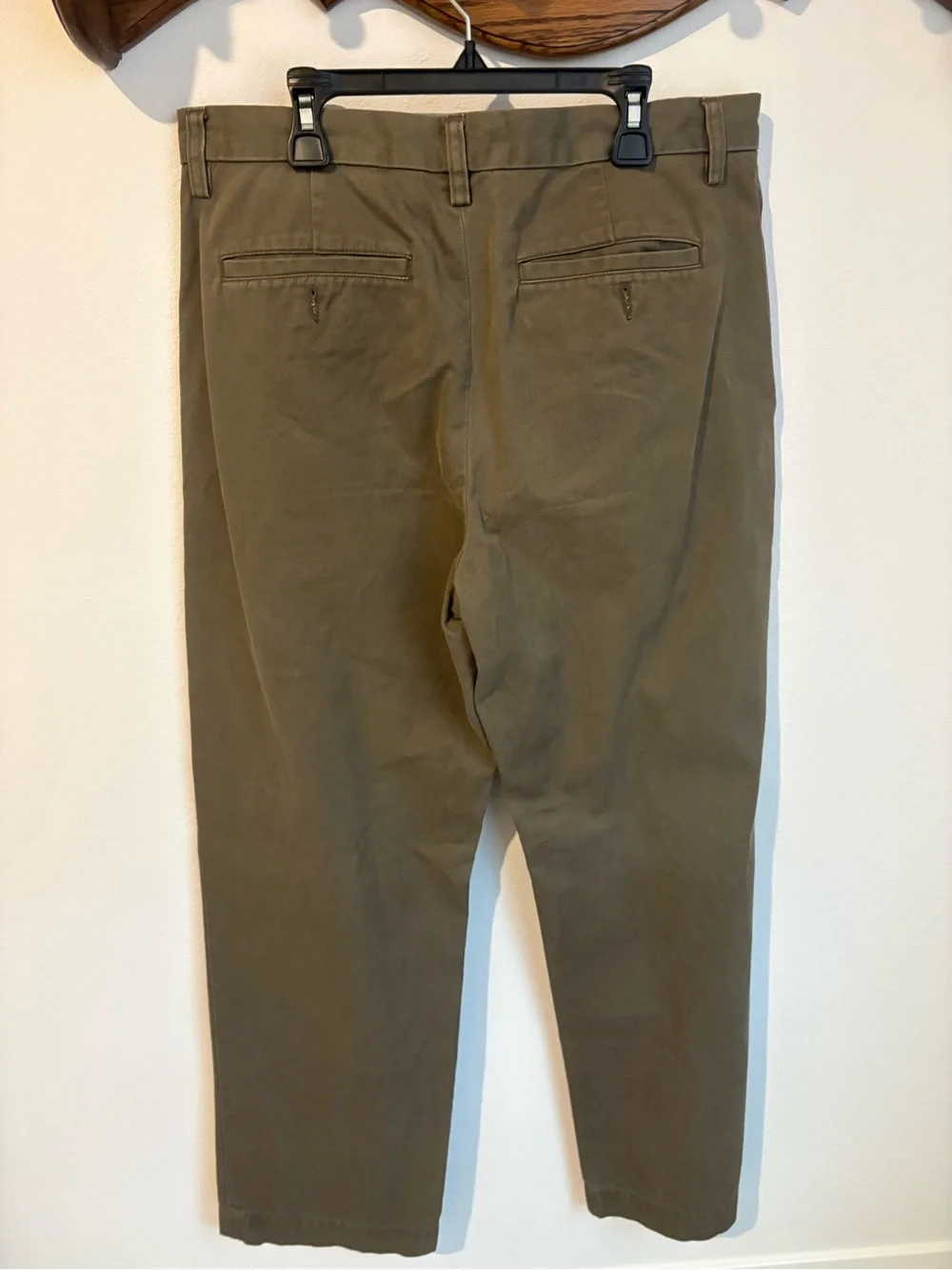 Banana Republic Men's Olive Green Chino Trousers 32x32